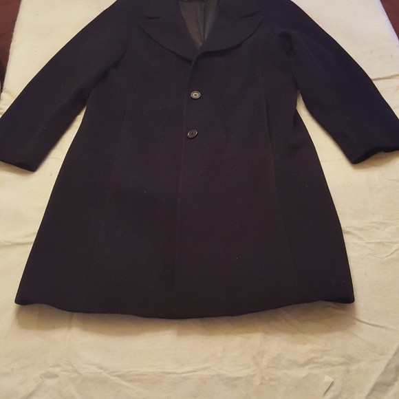 Women - Picture 3 of 8